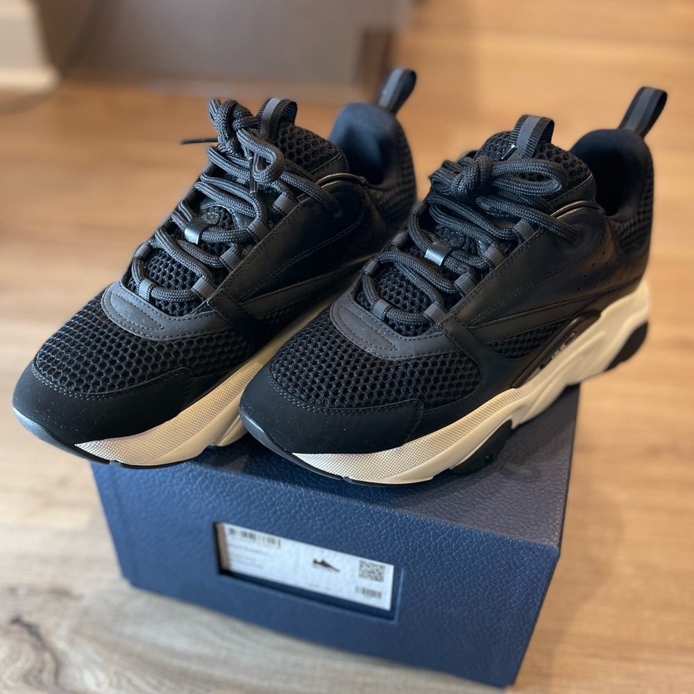 Dior B22 (Black)